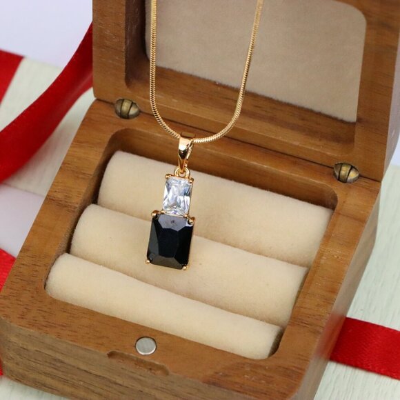 "Classic Black Pendant in Gold Plated Finish – Timeless Everyday Charm, XPPT1806 - Picture 10 of 13